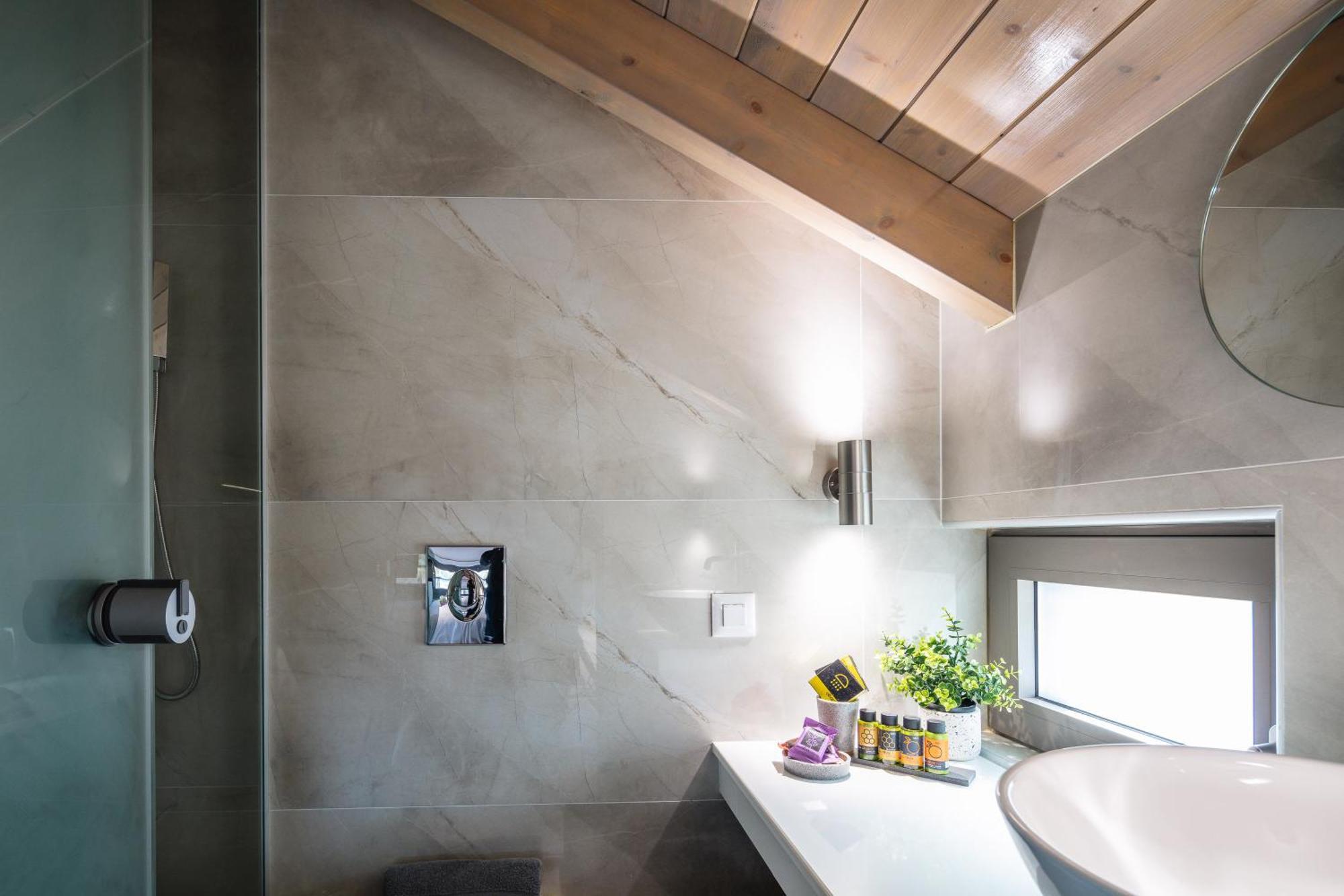 Oinolithos Luxury Villas Kalamaki Exteriör bild